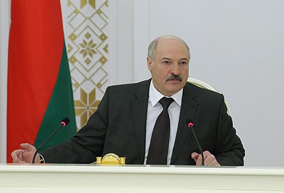 Александр Лукашенко на совещании об актуальных вопросах развития страны