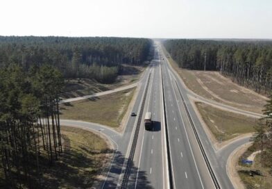 Лукашенко считает необходимым усилить работы по ремонту и модернизации местных дорог
