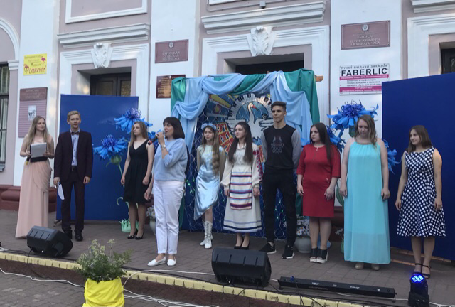 «Белые росы-2022» в Боровке собрали любителей живой музыки